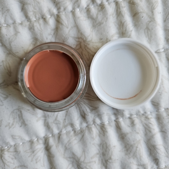 It. Cosmetics Glow with Confidence - Picture 3 of 4